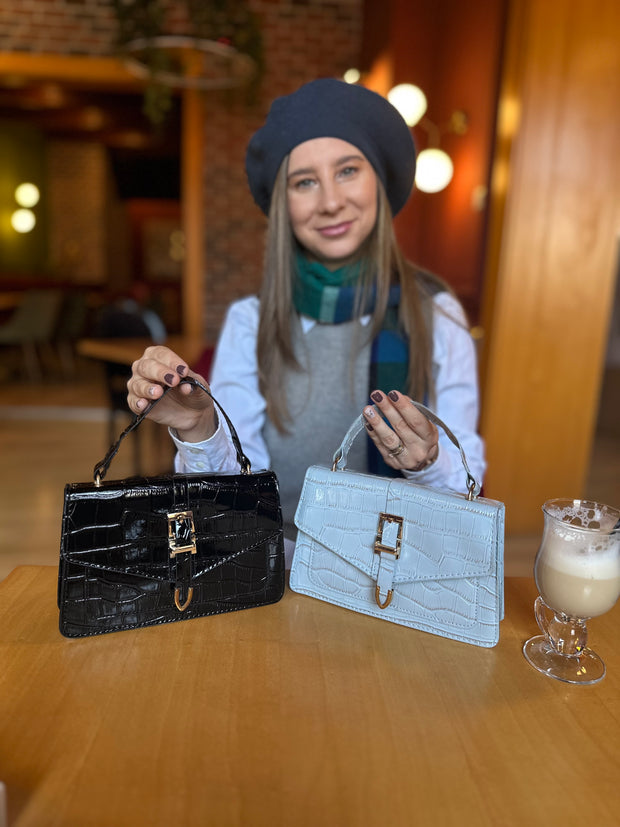 Černá taška Antonia