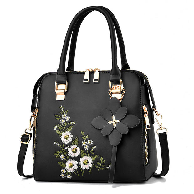 Černá taška Elise Floral Model