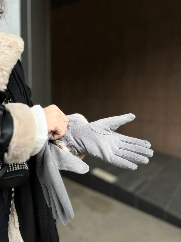Teplé šedé rukavice